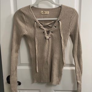 Hollister beige sweater